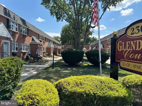 230 Evesham Rd #A10, Glendora, NJ 08029