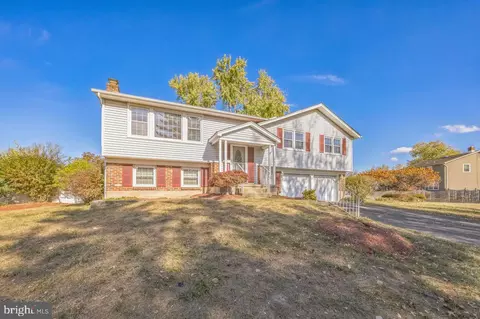 741 Bentley Ln, Somerdale, NJ 08083