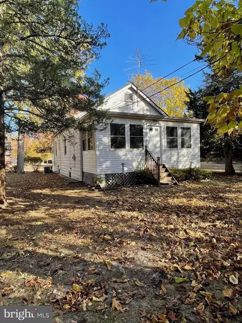 2106 6th St, Atco, NJ 08004