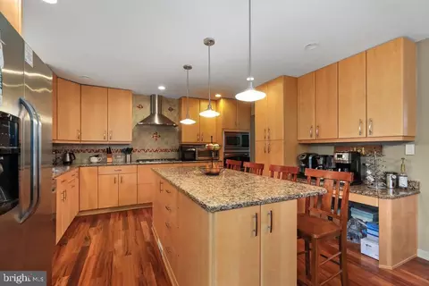 1006 Abington Ter, Cherry Hill, NJ 08034