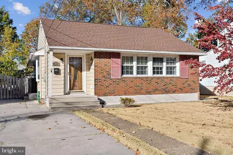 6121 Irving Ave, Pennsauken, NJ 08109