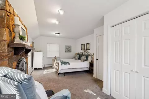 Bedroom - 167 Erial Rd, Clementon, NJ 08021 photo 3 of 7