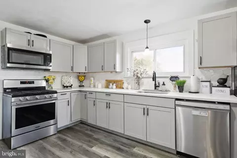 167 Erial Rd, Clementon, NJ 08021