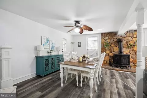 Dining - 167 Erial Rd, Clementon, NJ 08021 photo 1 of 2