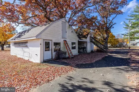 303 E Central Ave, Hammonton, NJ 08037 photo 32
