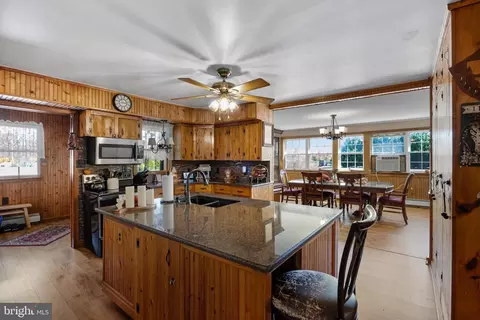 303 E Central Ave, Hammonton, NJ 08037 photo 10