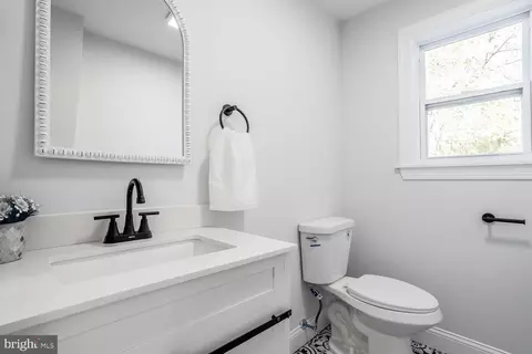 11 Berlin Rd, Cherry Hill, NJ 08034 photo 9