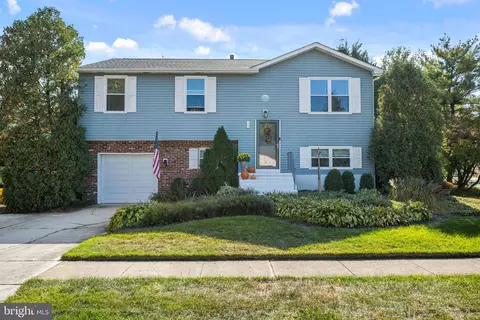 29 Gettysburg Dr, Voorhees, NJ 08043
