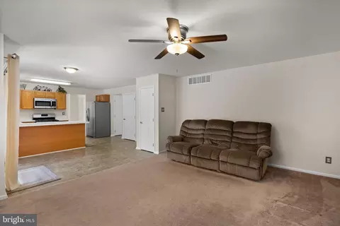 Living - 5 E Judith Dr, Hammonton, NJ 08037 photo 4 of 4