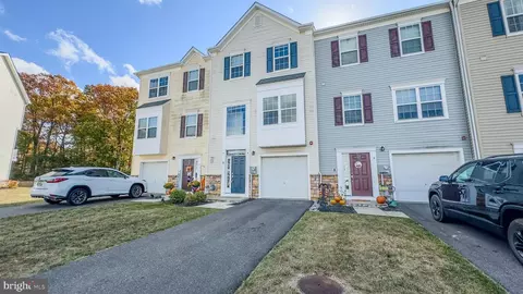 11 Iron Gate Rd, Sicklerville, NJ 08081