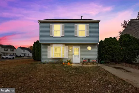 170 Peregrine Dr, Voorhees, NJ 08043