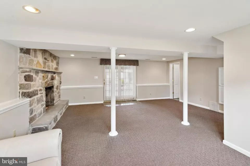 Living - 428 Yale Ave, Cherry Hill, NJ 08002 photo 5 of 5