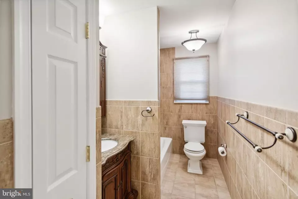 Entry Way - 428 Yale Ave, Cherry Hill, NJ 08002 photo 2 of 2