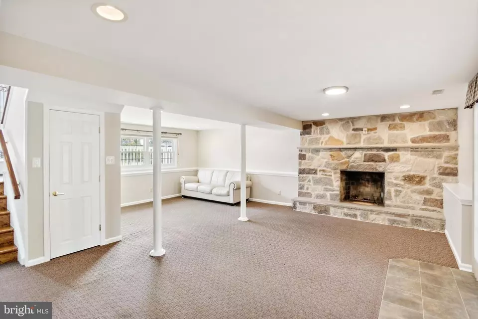 Living - 428 Yale Ave, Cherry Hill, NJ 08002 photo 3 of 5