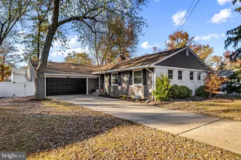 120 Covered Bridge Rd, Cherry Hill, NJ 08034