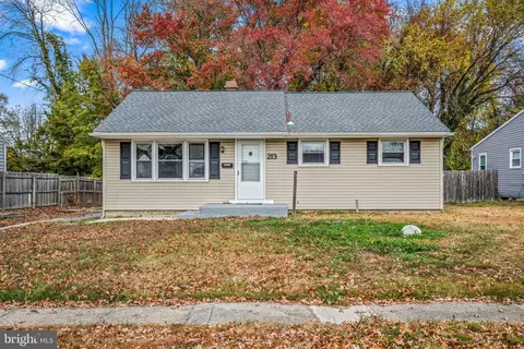 213 Cressmont Ave, Blackwood, NJ 08012
