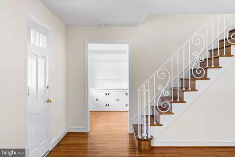 Entry Way - 600 Graisbury Ave, Haddonfield, NJ 08033 photo 3 of 4