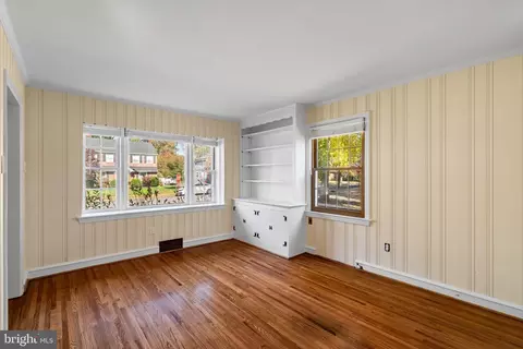 Living - 600 Graisbury Ave, Haddonfield, NJ 08033 photo 9 of 14