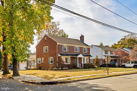 Exterior - 600 Graisbury Ave, Haddonfield, NJ 08033 photo 3 of 13
