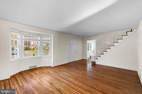Living - 600 Graisbury Ave, Haddonfield, NJ 08033 photo 1 of 14