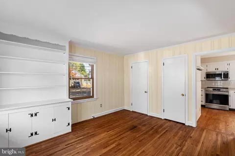 Living - 600 Graisbury Ave, Haddonfield, NJ 08033 photo 10 of 14