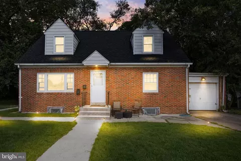 2202 Cove Rd, Pennsauken, NJ 08110