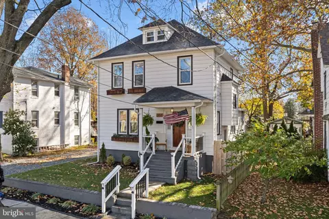 202 Albany Ave, Barrington, NJ 08007