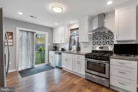 808 Crescent Ave, Runnemede, NJ 08078