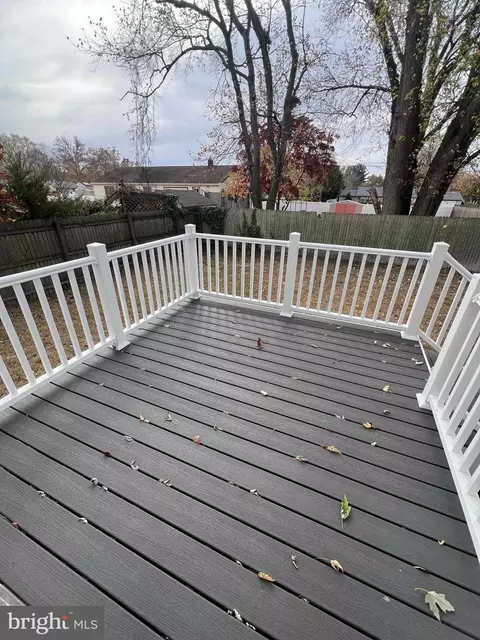 Exterior - 516 6th Ave, Lindenwold, NJ 08021 photo 4 of 4