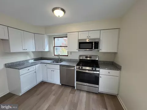 Kitchen - 516 6th Ave, Lindenwold, NJ 08021 photo 2 of 3