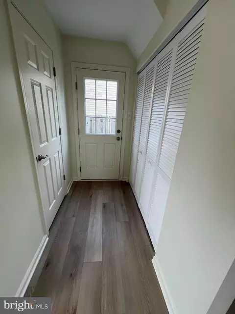Entry Way - 516 6th Ave, Lindenwold, NJ 08021 photo 2 of 2