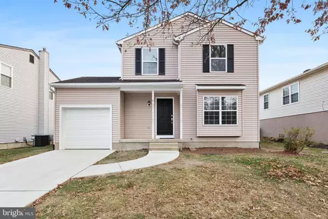 11 Juniper Ave, Somerdale, NJ 08083
