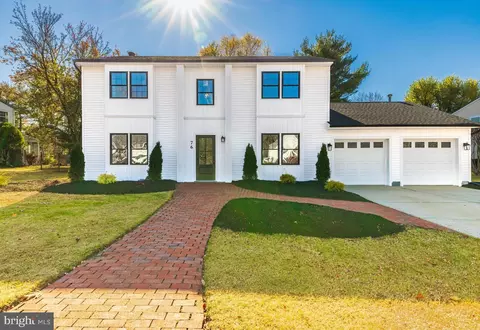 76 Partridge Ln, Cherry Hill, NJ 08003