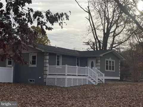 68 N Central Ave, Sicklerville, NJ 08081