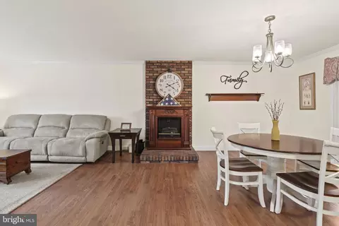 107 Braddock Ave, Hammonton, NJ 08037 photo 10