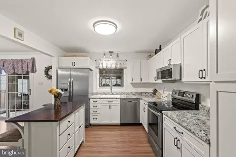 107 Braddock Ave, Hammonton, NJ 08037 photo 13
