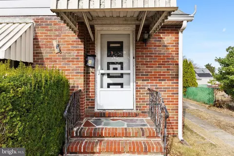 313 W Evesham Rd, Runnemede, NJ 08078 photo 3