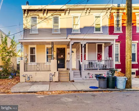 609 N 5th St, Camden, NJ 08102