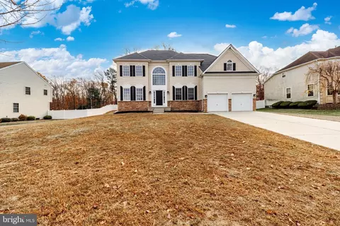 139 Blue Meadow Ln, Sicklerville, NJ 08081