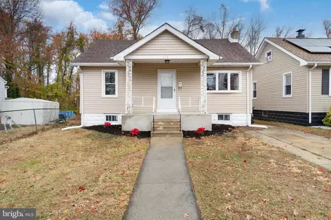 110 Fairview Ave, Somerdale, NJ 08083