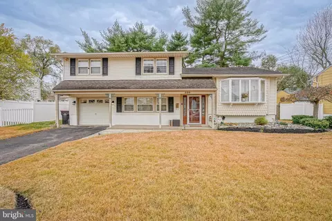 330 Fairmount Ave, Blackwood, NJ 08012