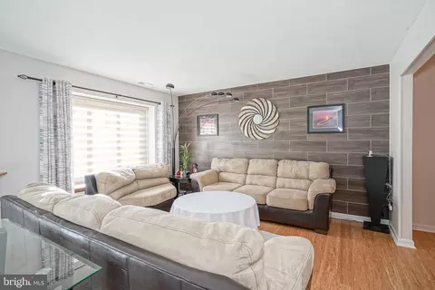 3 Oriole Pl, Clementon, NJ 08021 photo 4