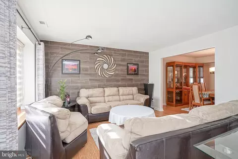 3 Oriole Pl, Clementon, NJ 08021 photo 3
