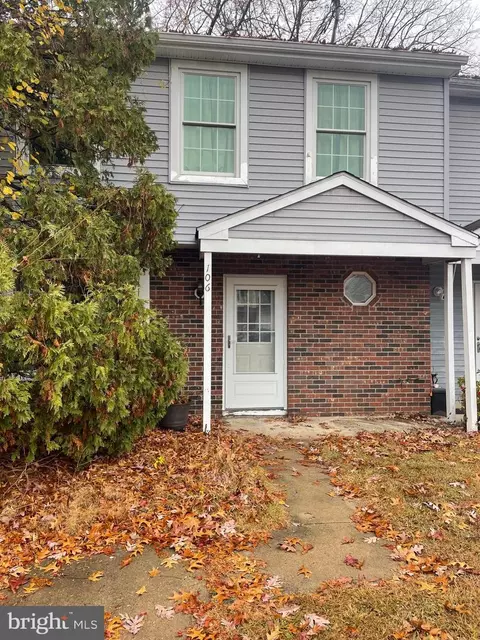 106 Shoreline Dr, Atco, NJ 08004