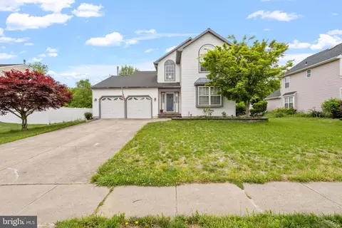 36 Randolph Ln, Sicklerville, NJ 08081