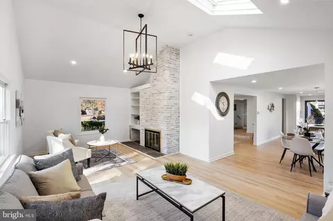 509 Tarrington Rd, Cherry Hill, NJ 08034
