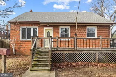 101 4th St, Brooklawn, NJ 08030