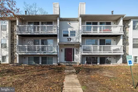 181 Kenwood Dr, Sicklerville, NJ 08081