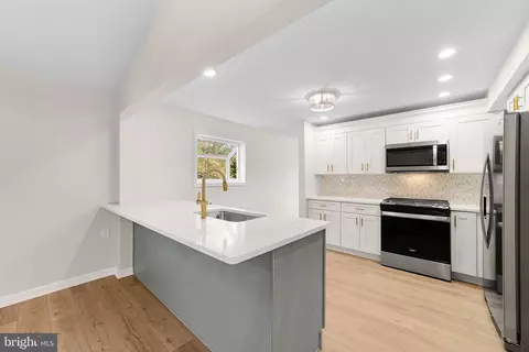 Kitchen - 438 Scott Ave, Lindenwold, NJ 08021 photo 2 of 4