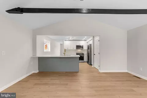 Living - 438 Scott Ave, Lindenwold, NJ 08021 photo 4 of 6